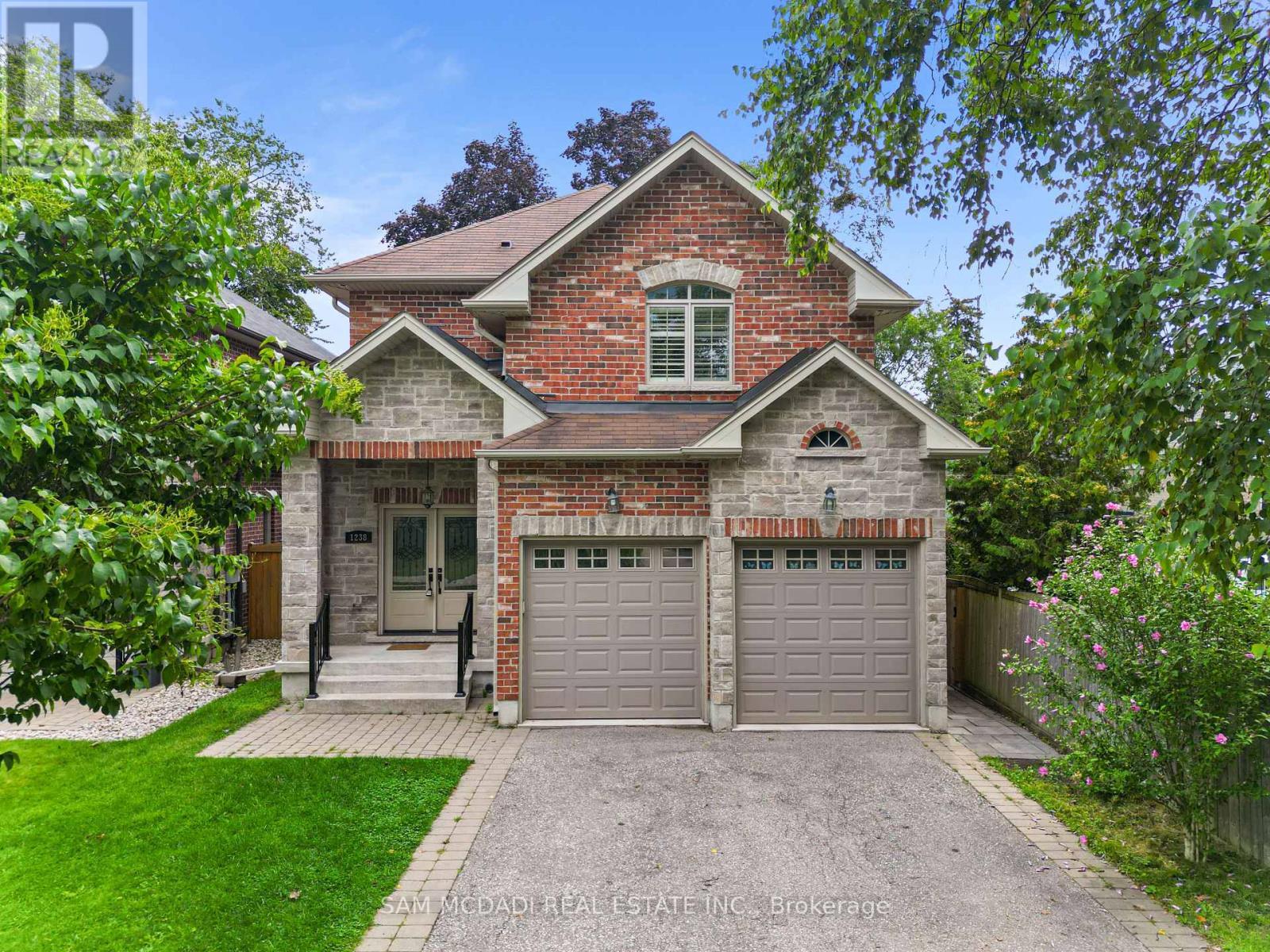 1238 Strathy Avenue, Mississauga, ON