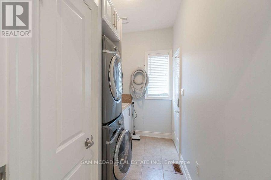 1238 Strathy Avenue, Mississauga, ON
