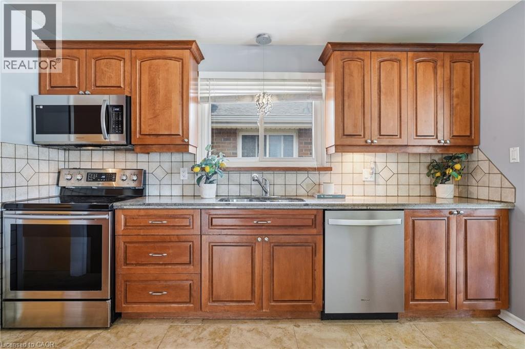 616 Mullin Way, Burlington, ON