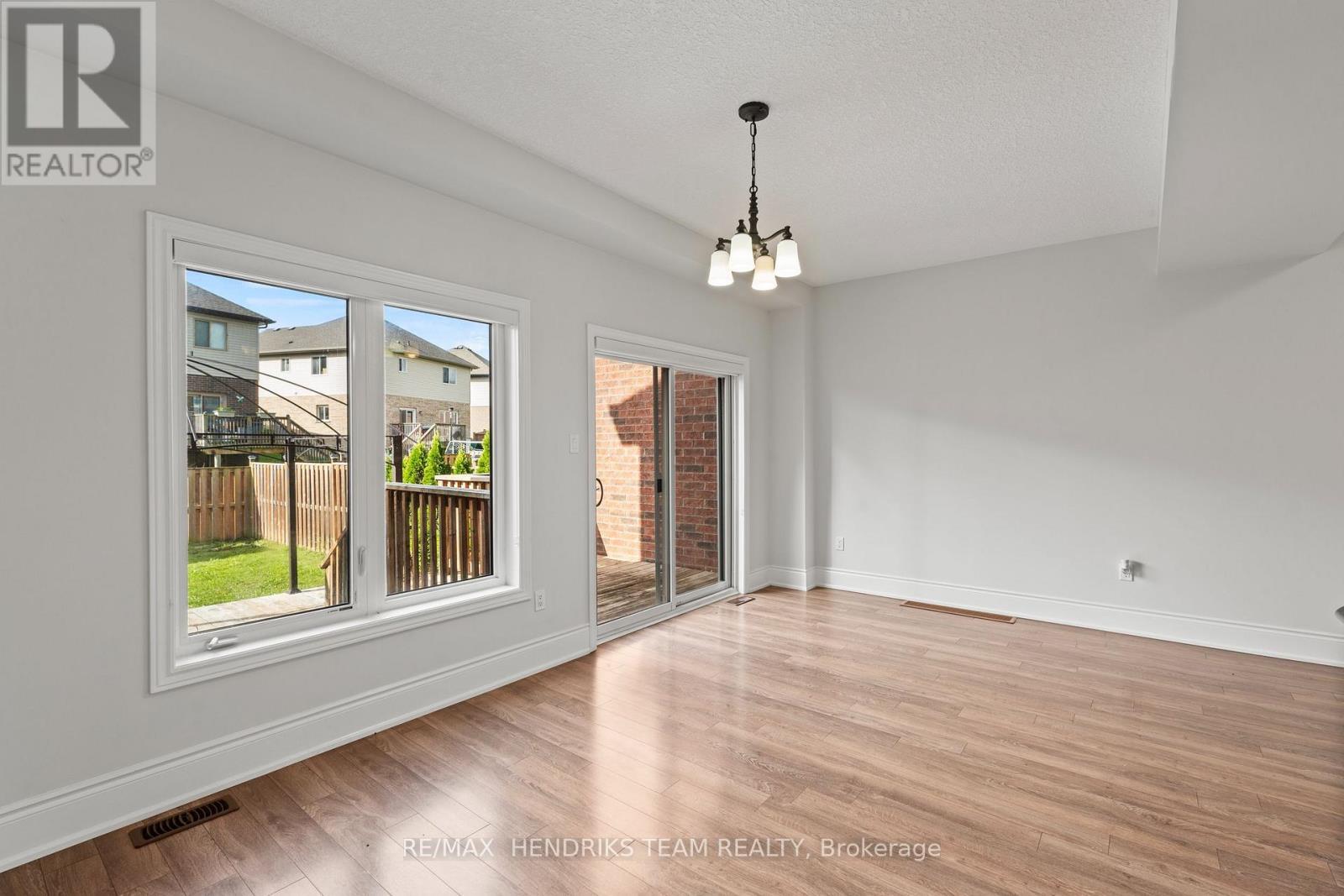 35 Sunset Way, Thorold (Rolling Meadows), ON