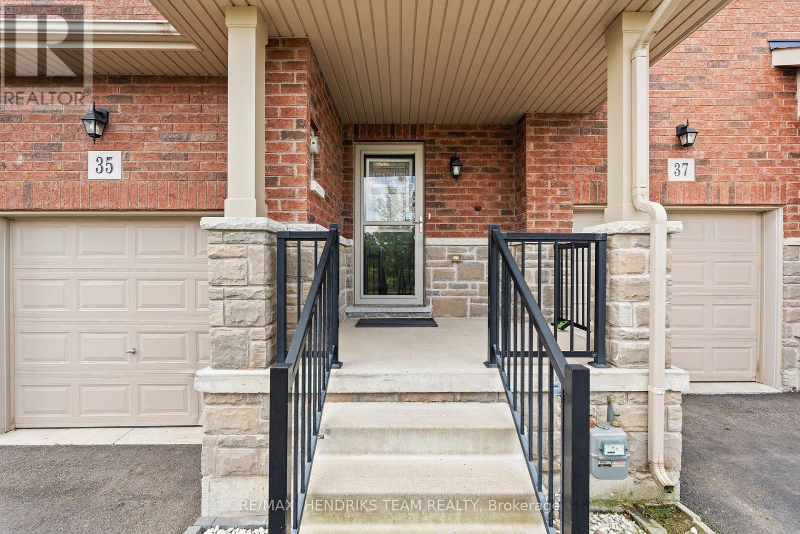 35 Sunset Way, Thorold (Rolling Meadows), ON
