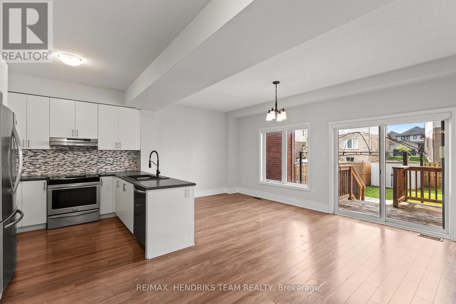 35 Sunset Way, Thorold (Rolling Meadows), ON