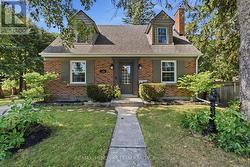138 KATHLEEN STREET Guelph (Exhibition Park), ON N1H 4Y3