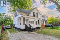 523 Caron AVENUE Windsor, ON N8T 1C1