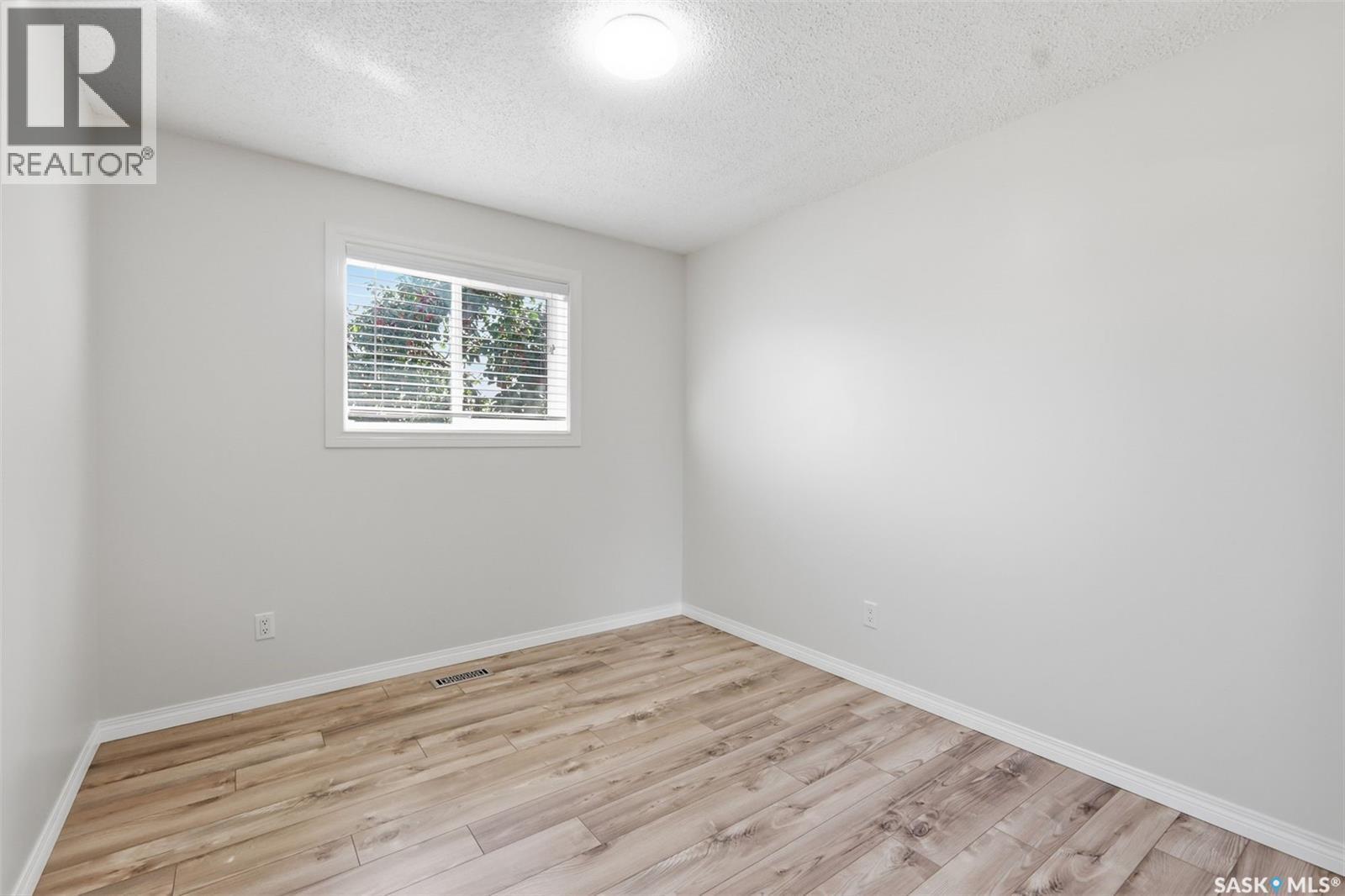 302 Nixon Crescent, Saskatoon, SK