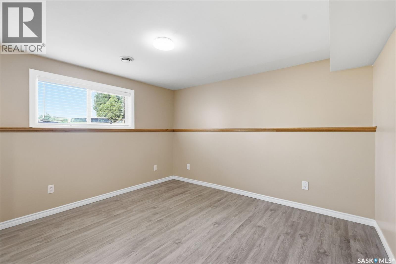 302 Nixon Crescent, Saskatoon, SK