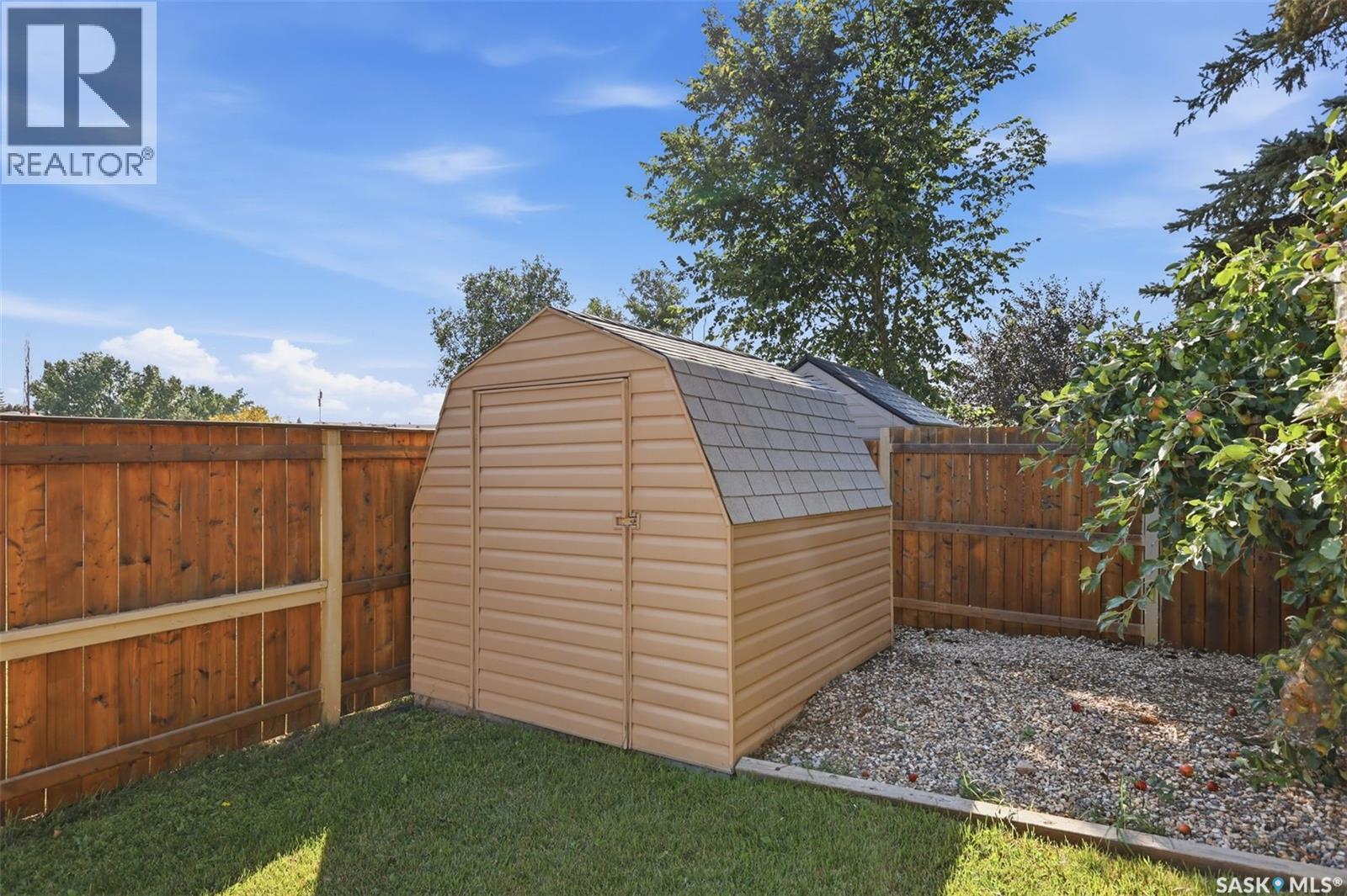 302 Nixon Crescent, Saskatoon, SK