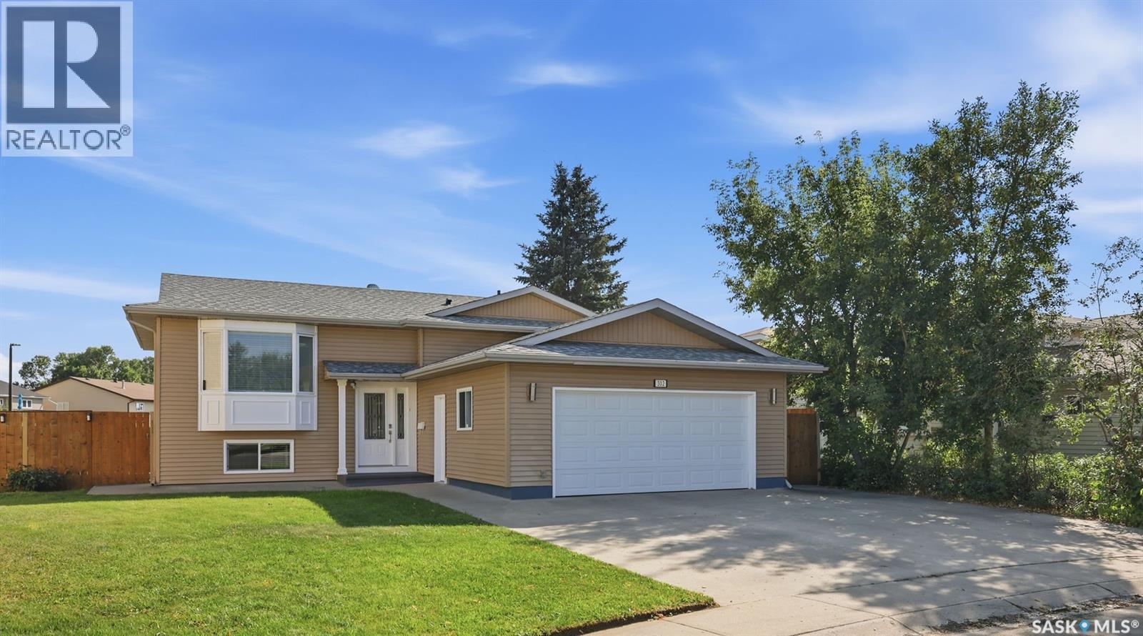 302 Nixon Crescent, Saskatoon, SK