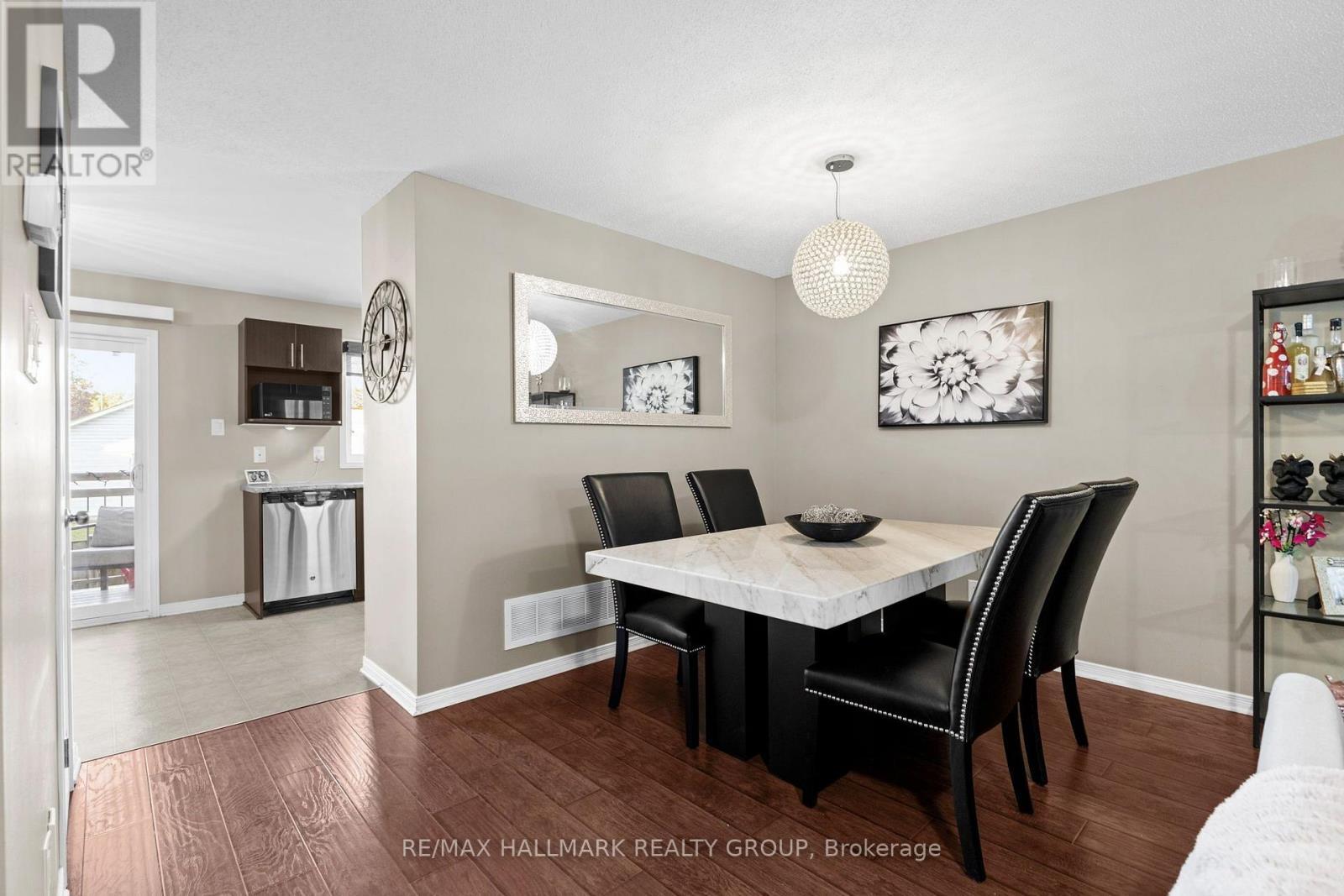 358 Galston Private, Ottawa, ON