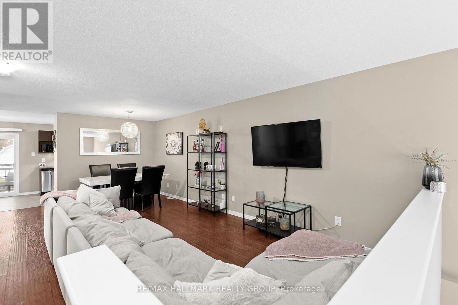 358 Galston Private, Ottawa, ON