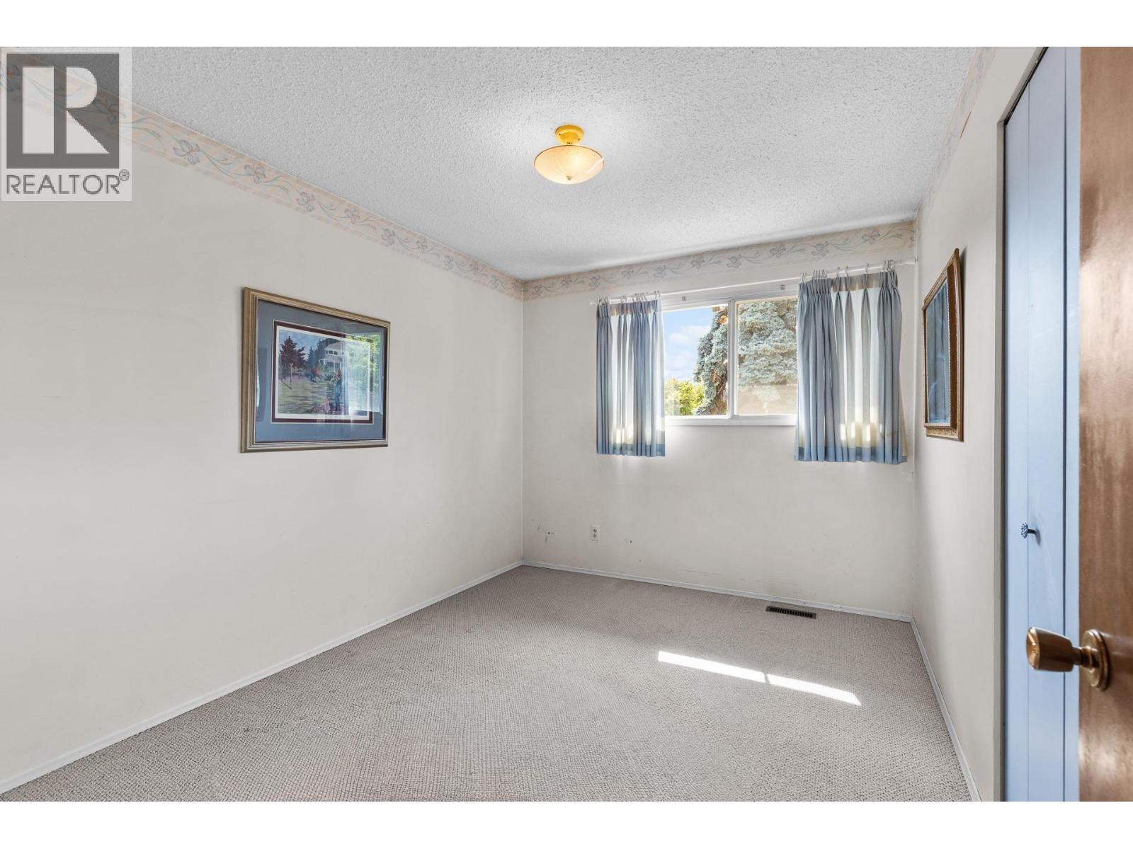 470 Eugene Road, Kelowna, BC