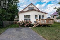 126 JUDGE AVENUE North Bay (Ferris), ON P1A 1B6