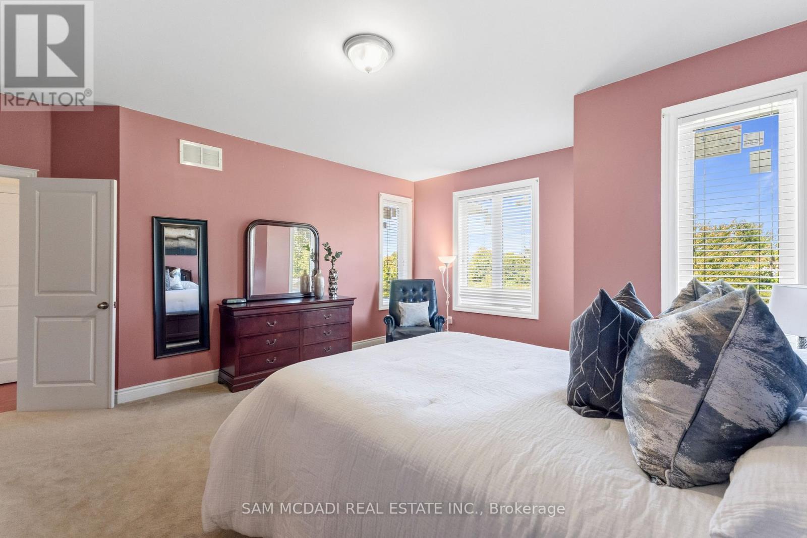 15 Eaglesprings Crescent, Brampton, ON