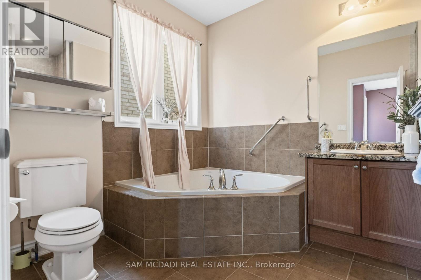 15 Eaglesprings Crescent, Brampton, ON