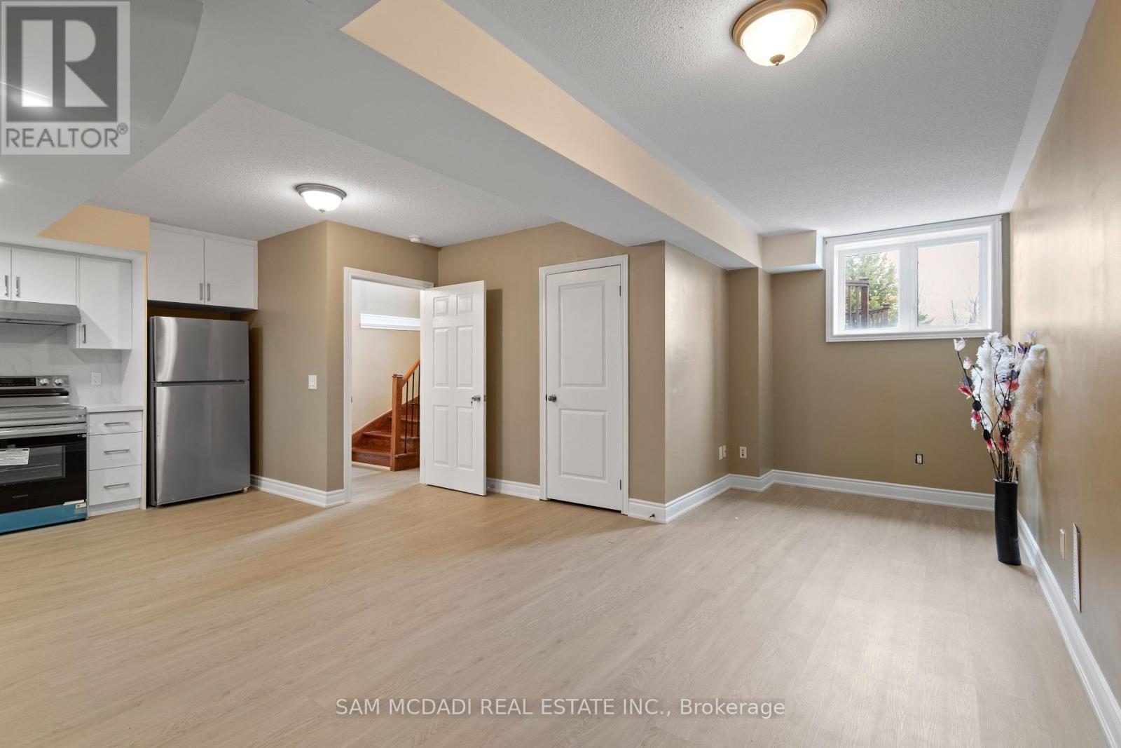 15 Eaglesprings Crescent, Brampton, ON