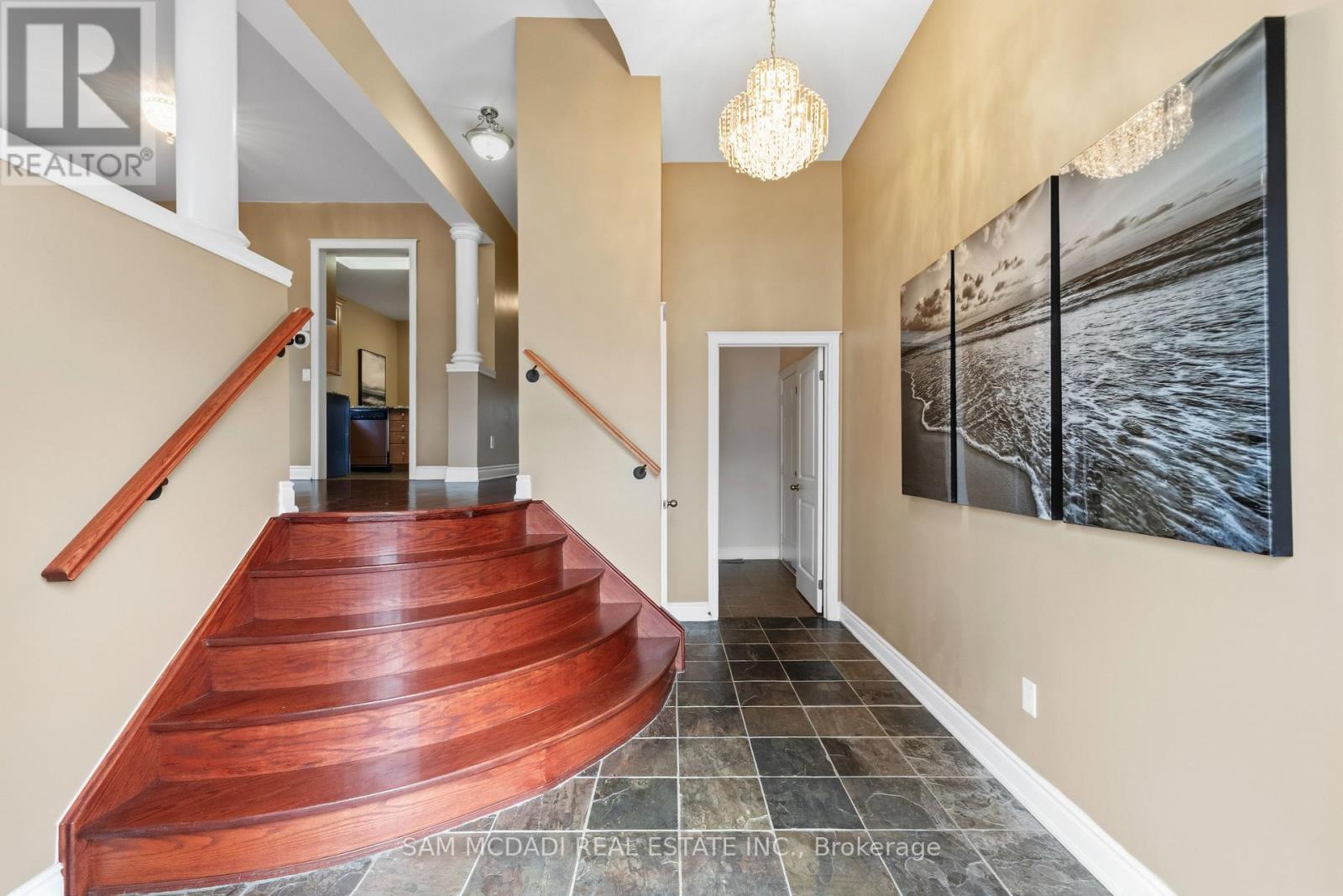 15 Eaglesprings Crescent, Brampton, ON