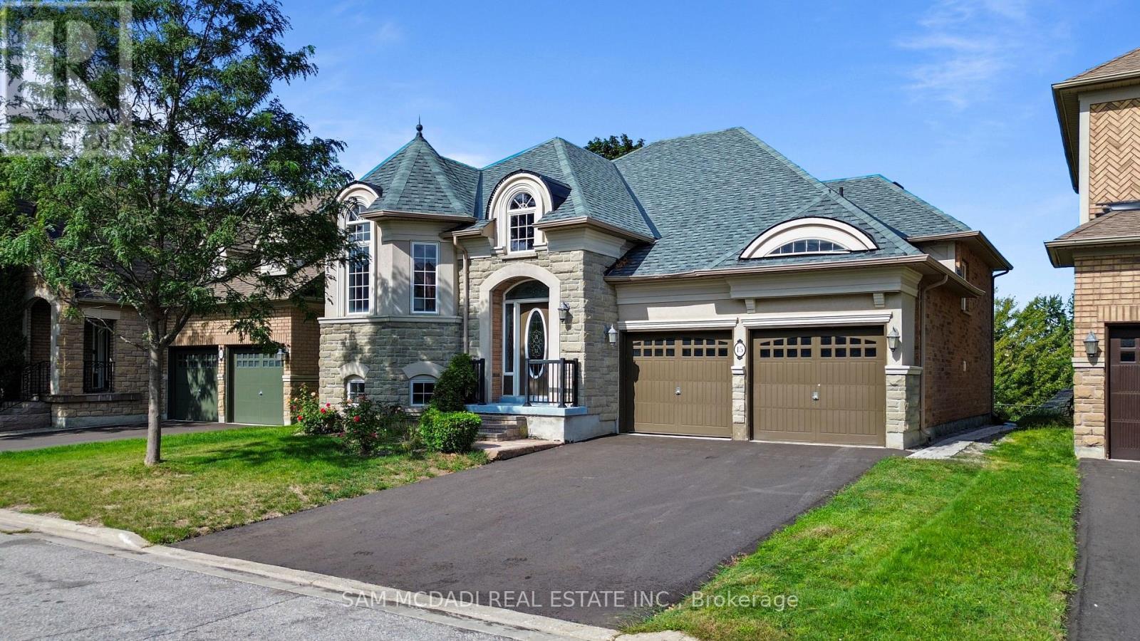 15 Eaglesprings Crescent, Brampton, ON