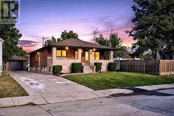 362 ROSSEAU ROAD Hamilton, ON L8K 4T2
