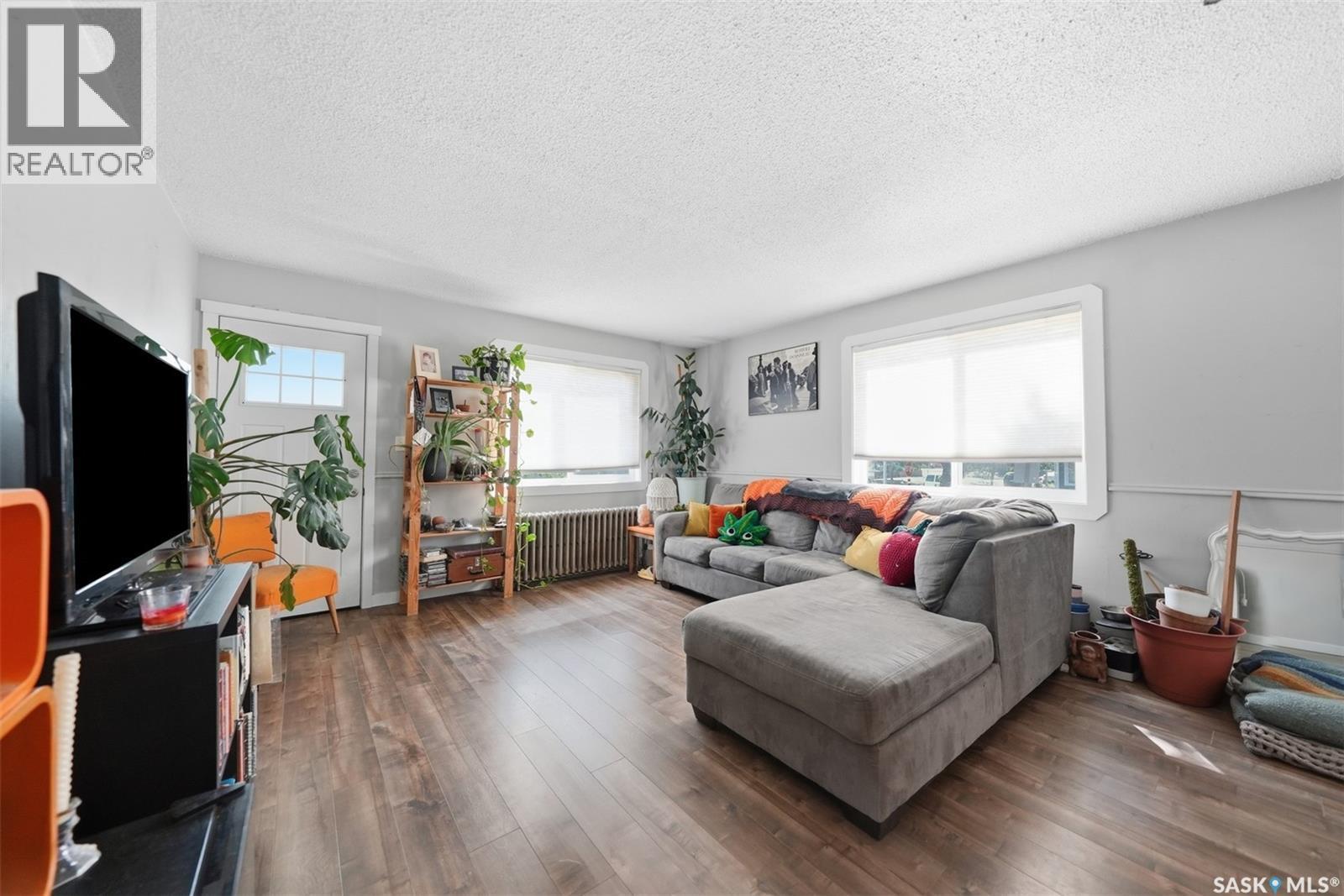 201 H Avenue N, Saskatoon, SK