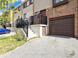 164 MOREGATE CRESCENT N Brampton, ON L6S 3K9