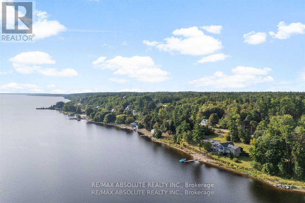 1724 River Road, Mcnab/Braeside, ON