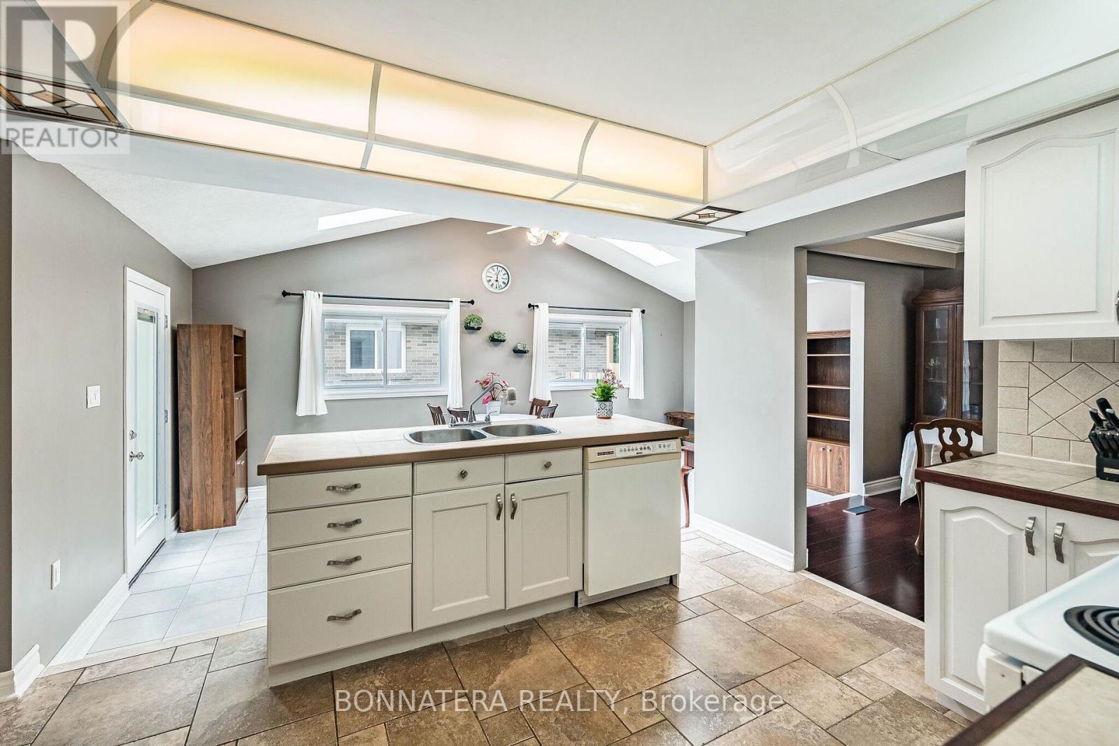 1324 Aldridge Crescent, Burlington, ON