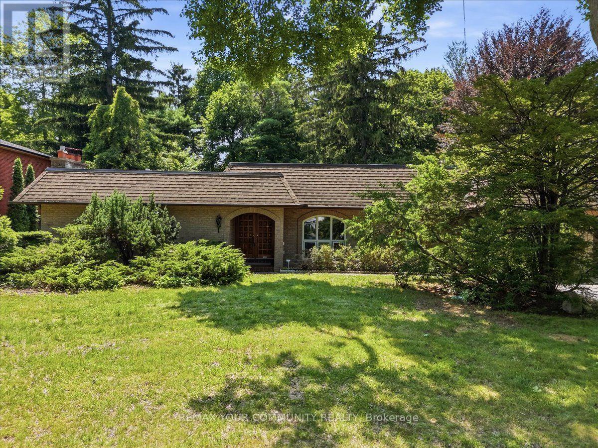 1528 Knareswood Drive, Mississauga, ON