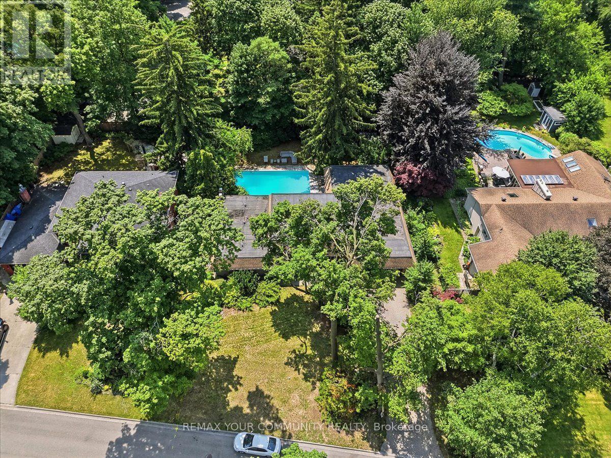 1528 Knareswood Drive, Mississauga, ON