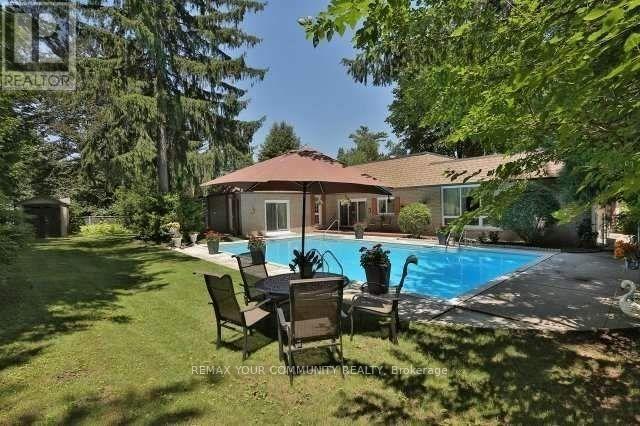 1528 Knareswood Drive, Mississauga, ON