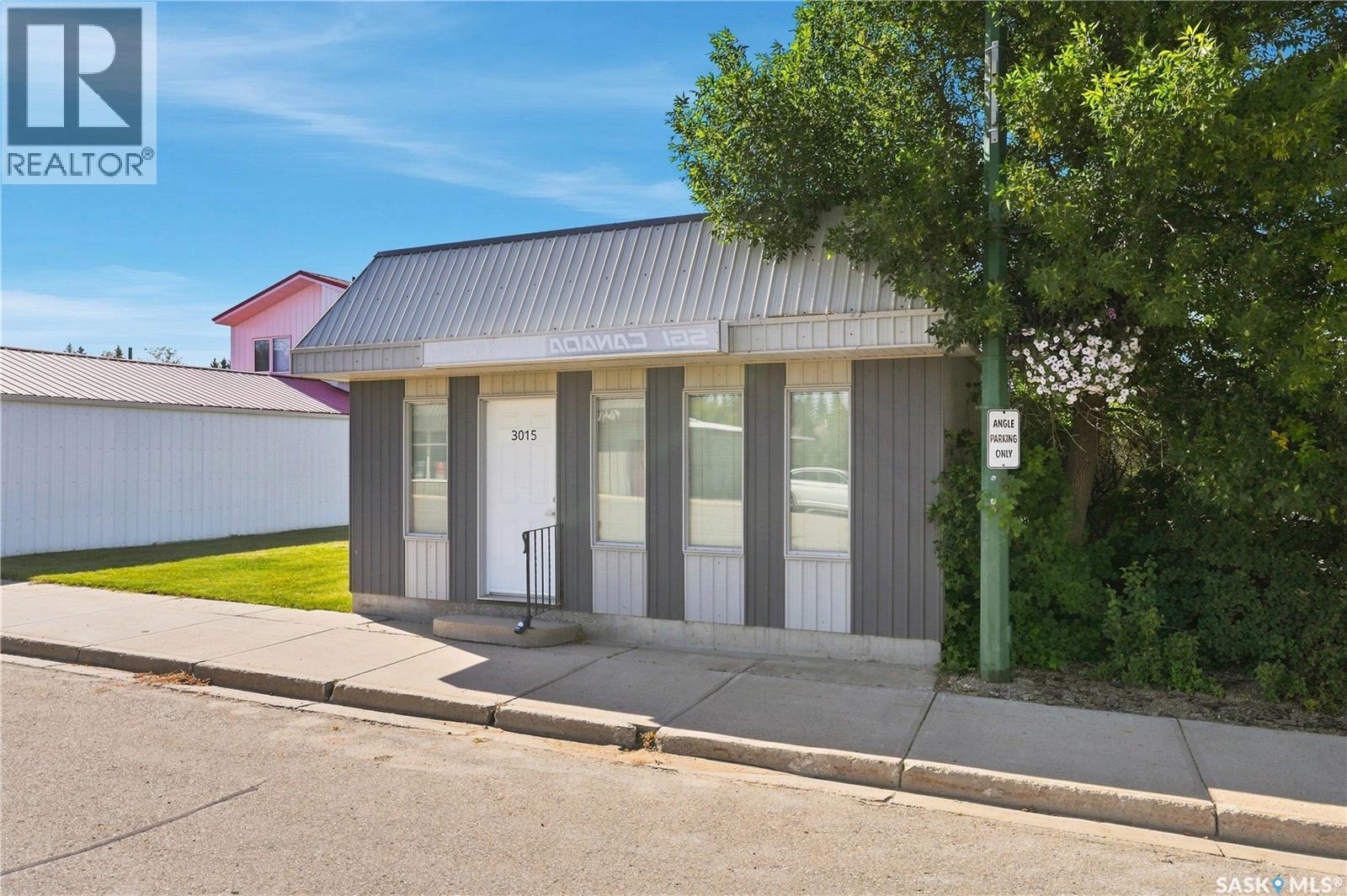 3015 Central Avenue, Waldheim, SK