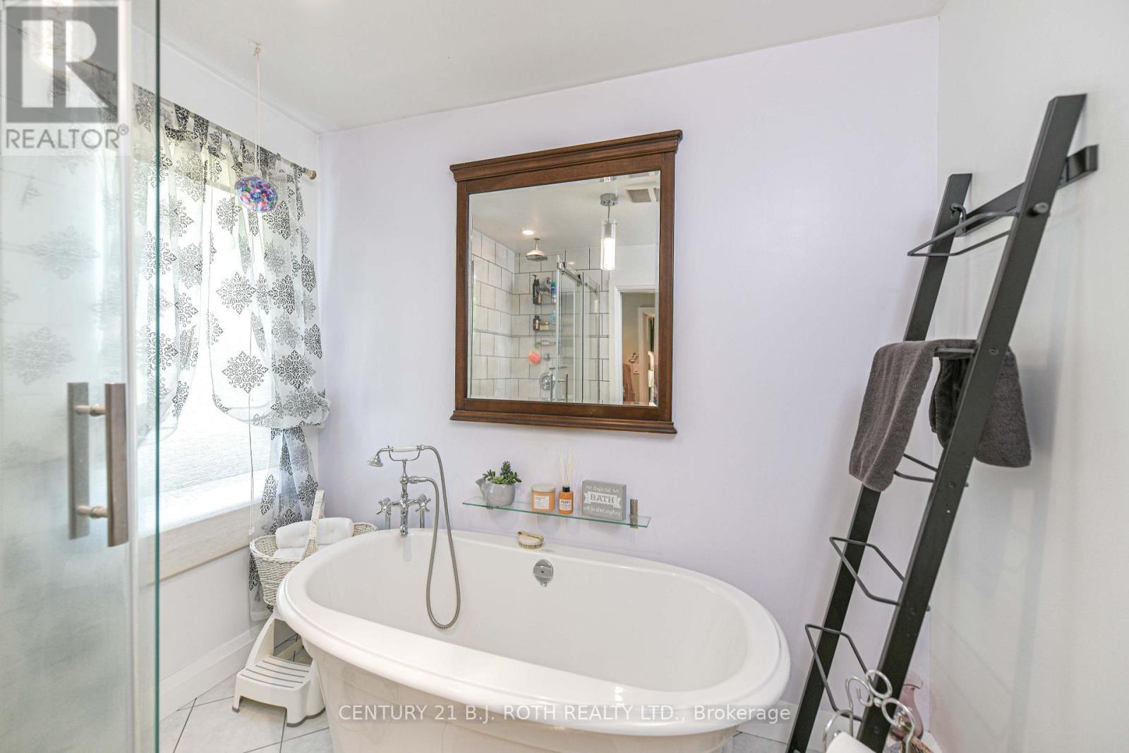 Primary Ensuit - 2833 Switch Road, Ramara, ON