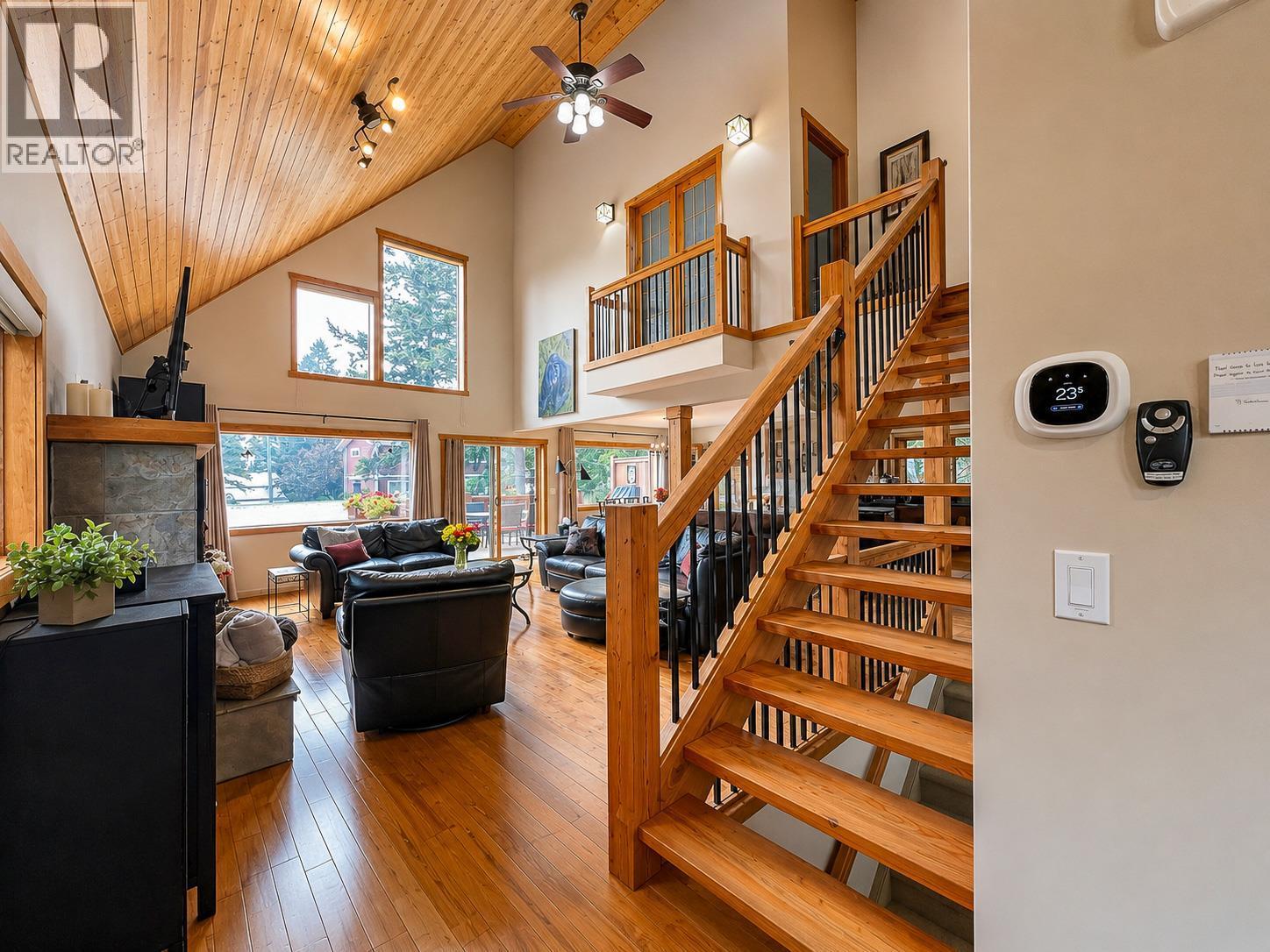 1741 8Th Avenue, Invermere, BC
