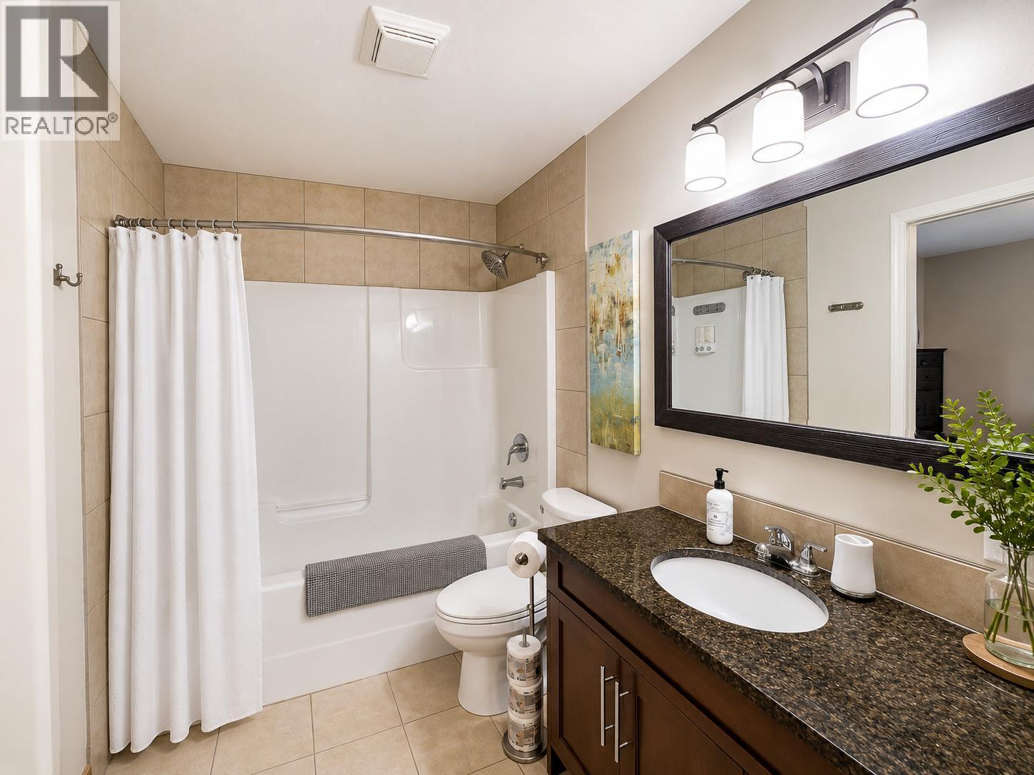 1741 8Th Avenue, Invermere, BC