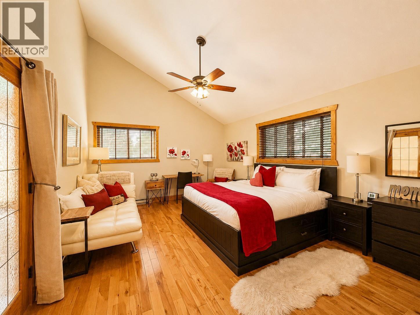 1741 8Th Avenue, Invermere, BC