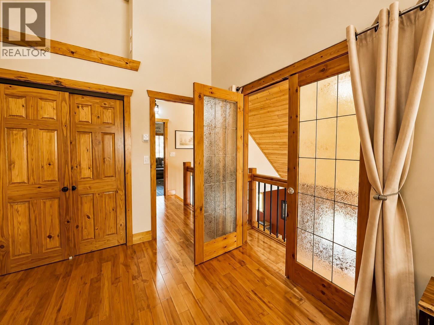 1741 8Th Avenue, Invermere, BC