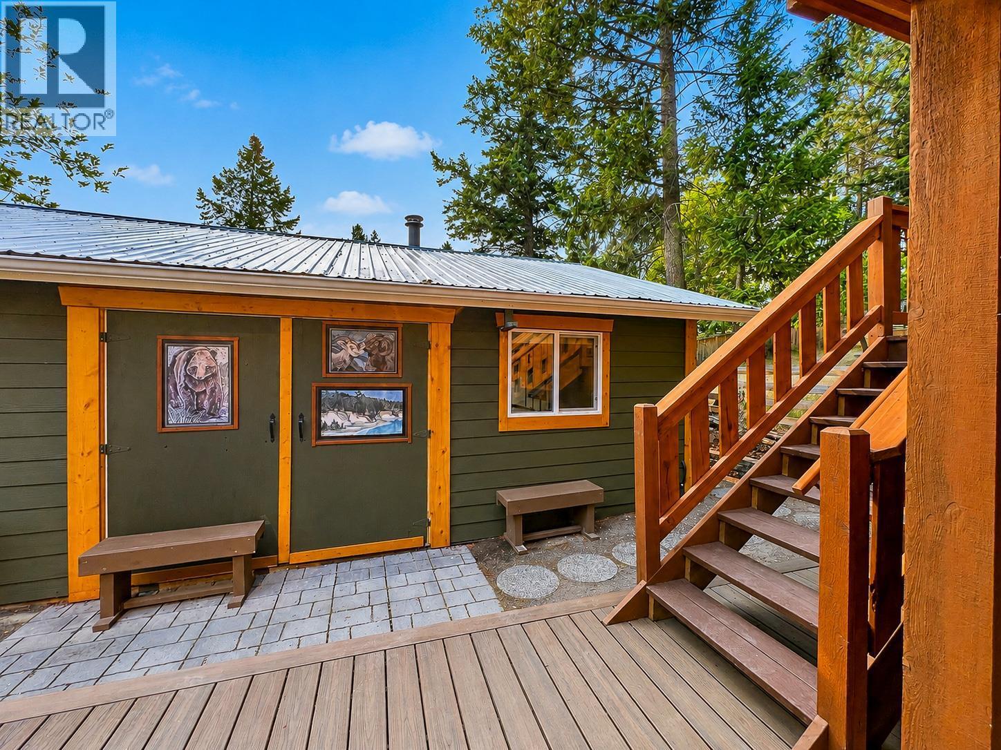 1741 8Th Avenue, Invermere, BC