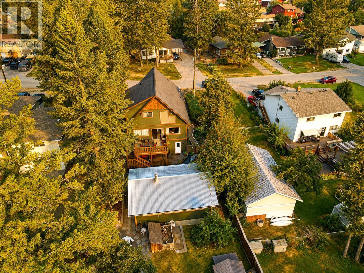 1741 8Th Avenue, Invermere, BC