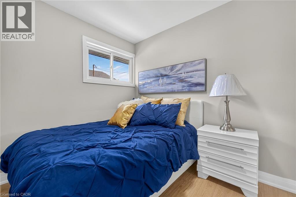 150 Howard Avenue, Hamilton, ON