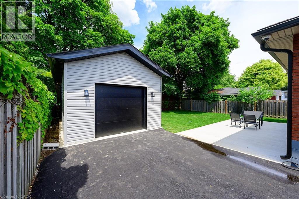 150 Howard Avenue, Hamilton, ON