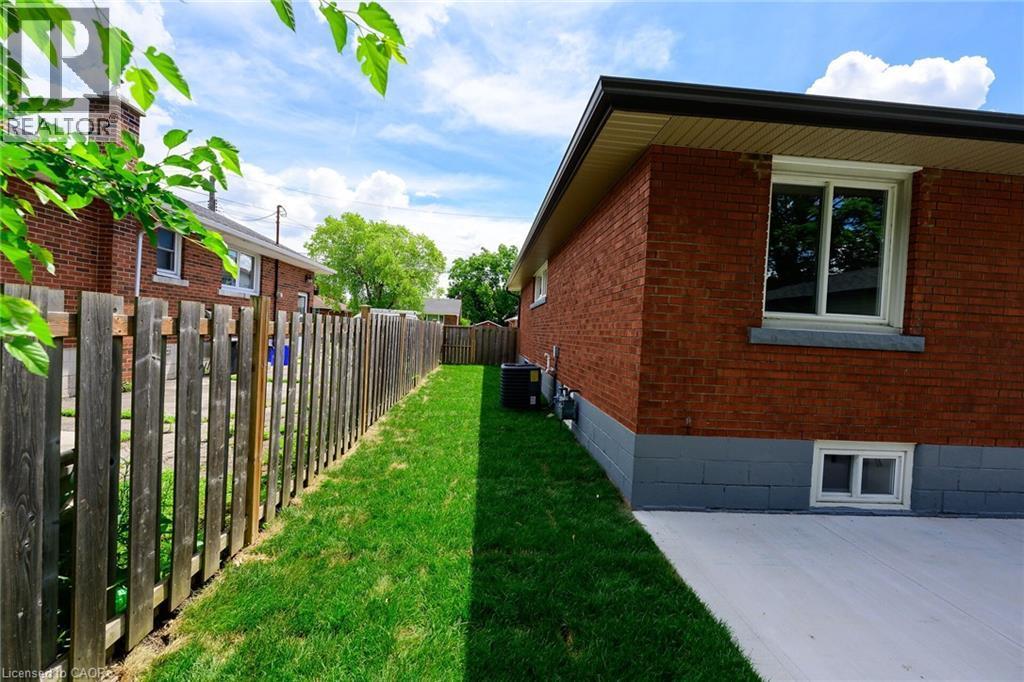 150 Howard Avenue, Hamilton, ON