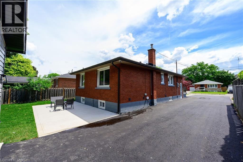 150 Howard Avenue, Hamilton, ON