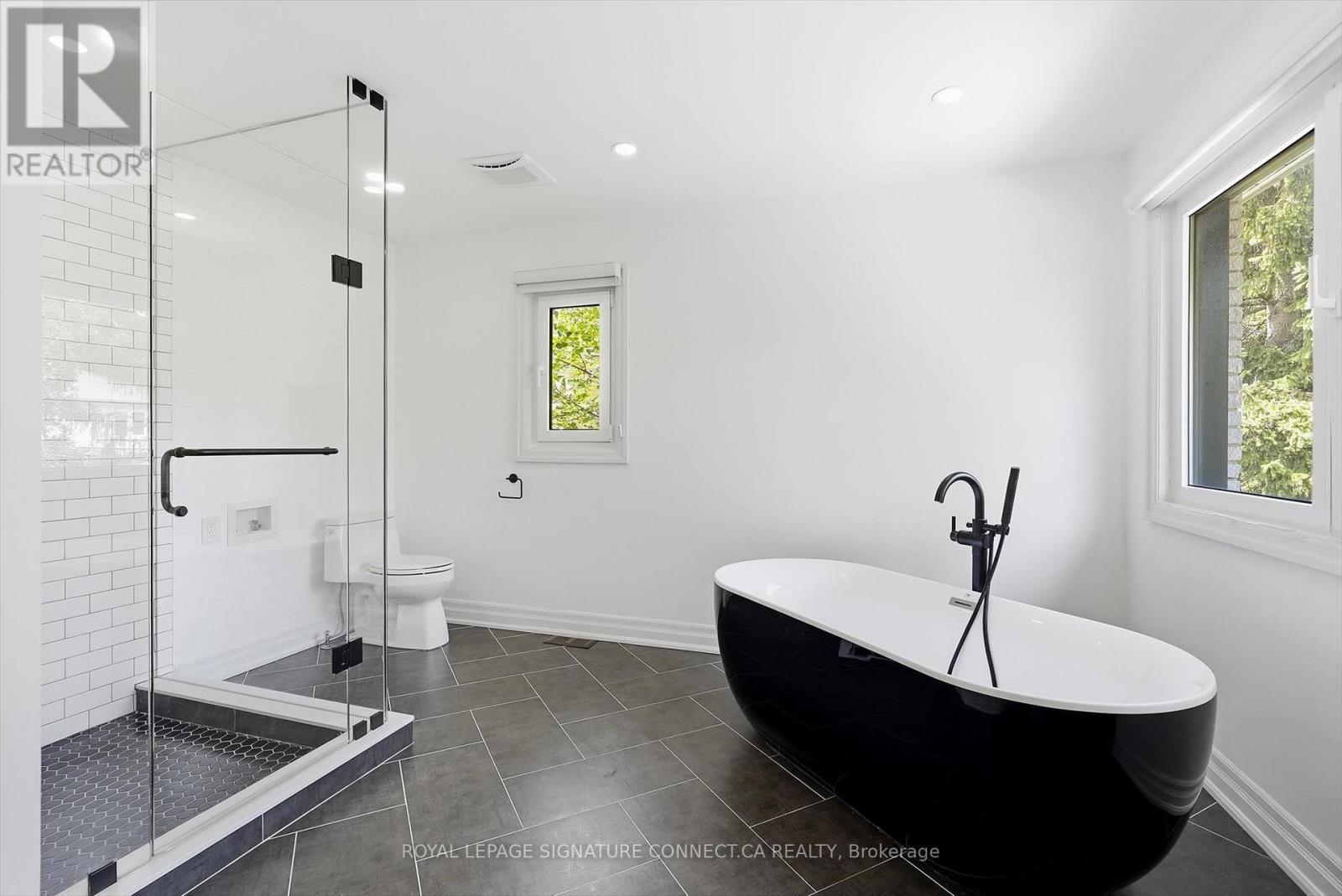 Primary Ensuite - 6 Lailey Crescent, Toronto, ON