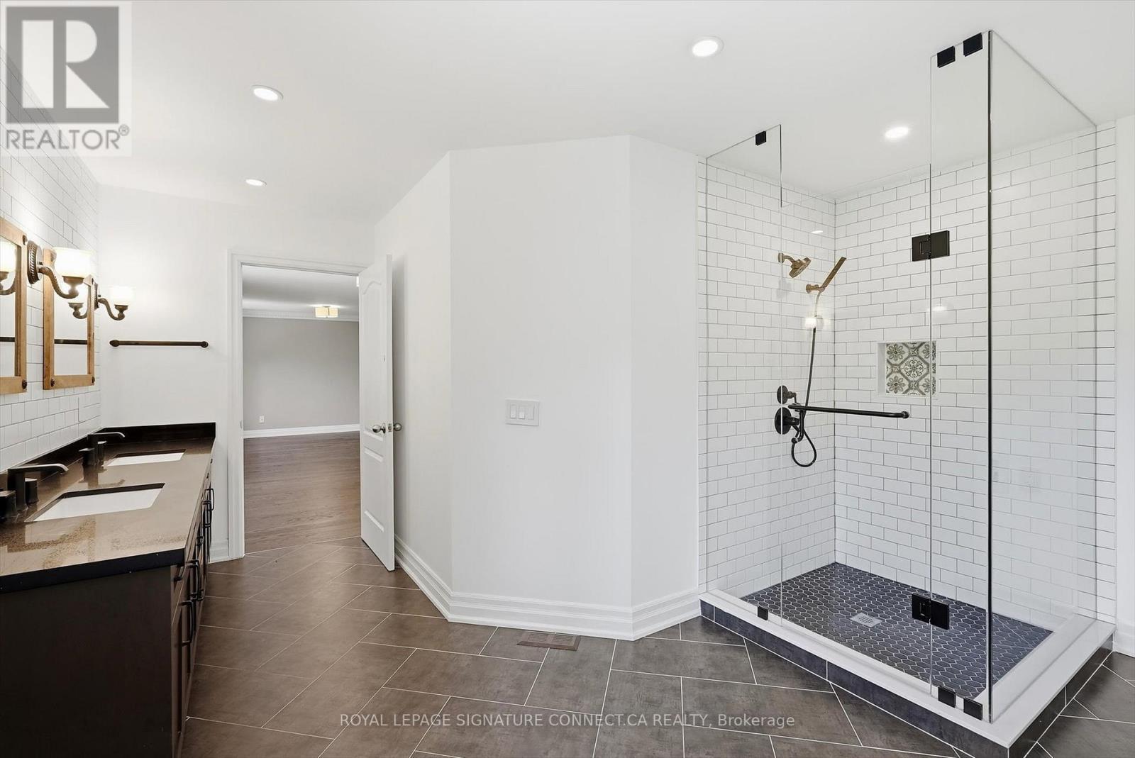 Primary Ensuite - 6 Lailey Crescent, Toronto, ON