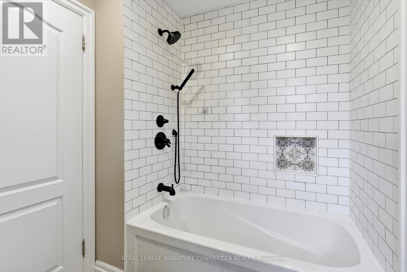 6 Lailey Crescent, Toronto, ON