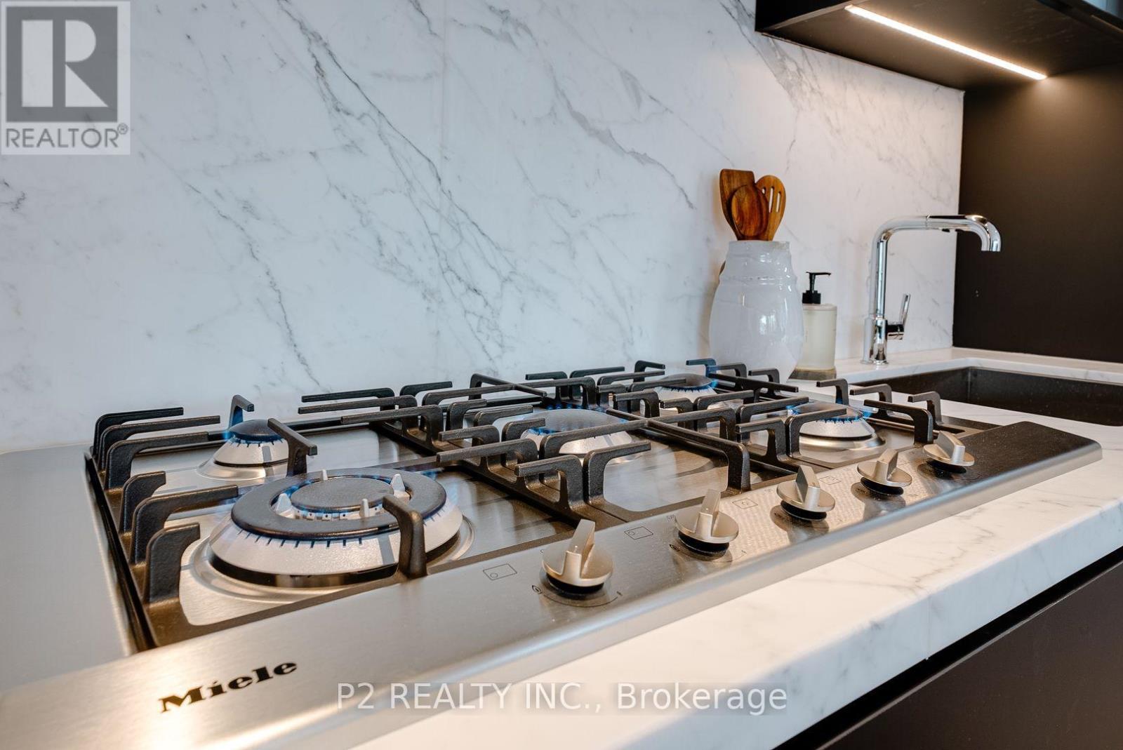 311 - 2 Forest Hill Road, Toronto, ON