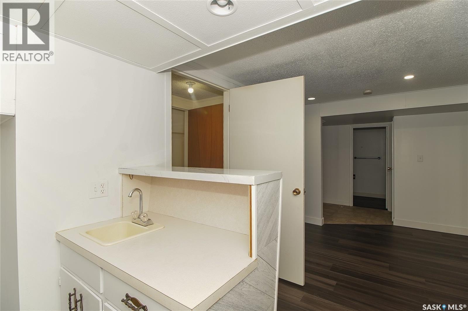 61 Bannister Avenue, Regina, SK