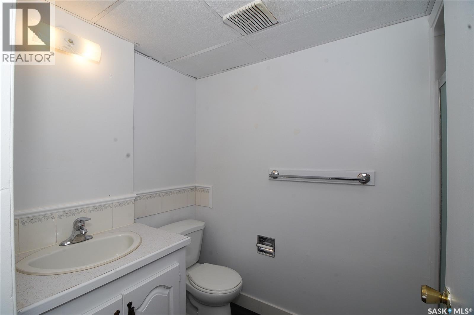 61 Bannister Avenue, Regina, SK