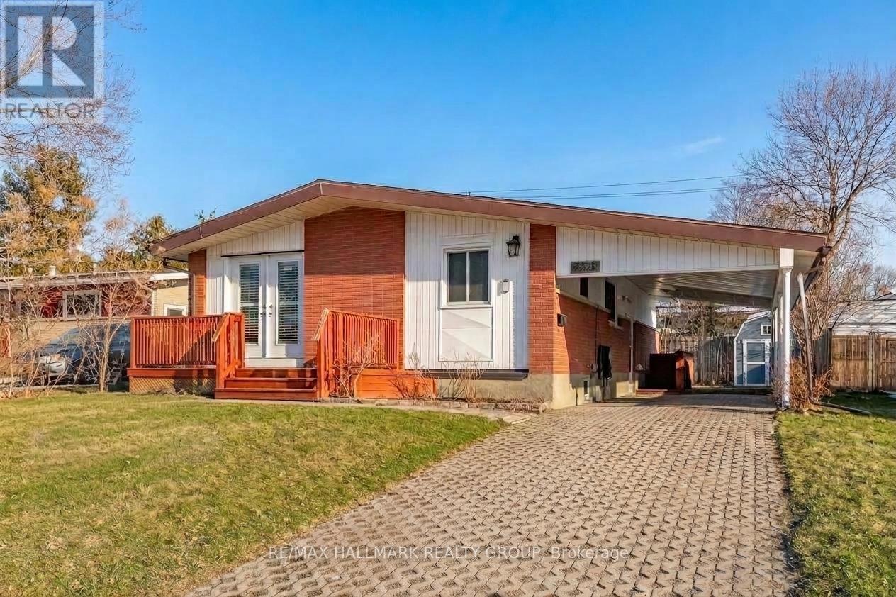 2223 Halifax Drive, Ottawa, ON