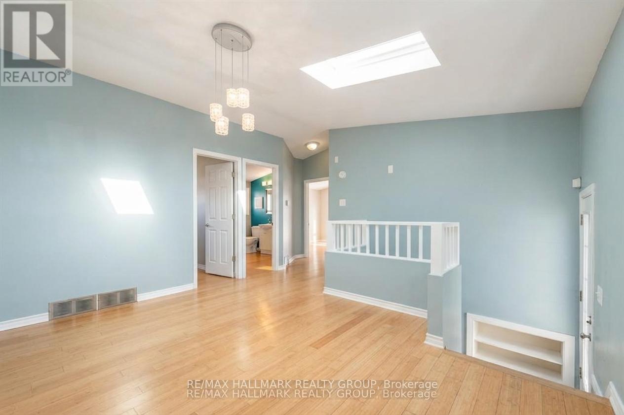 2223 Halifax Drive, Ottawa, ON