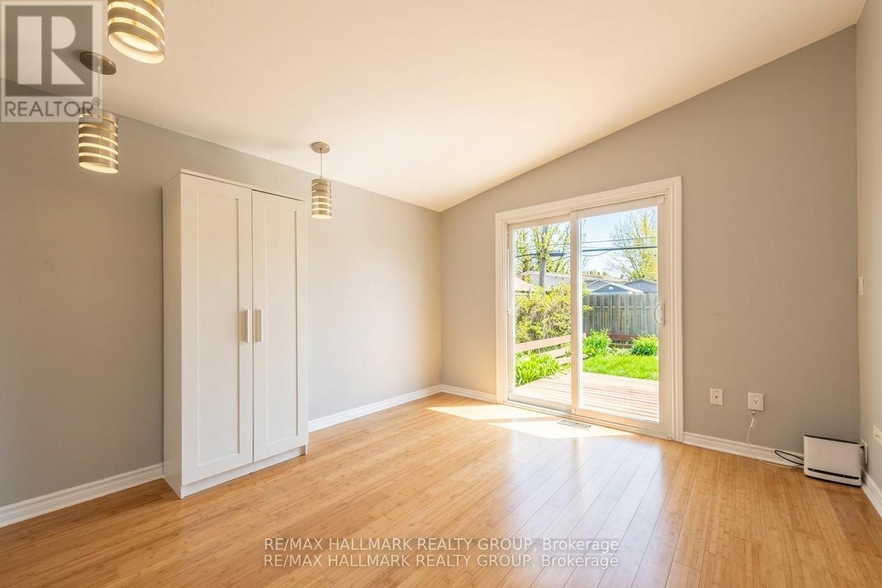 2223 Halifax Drive, Ottawa, ON